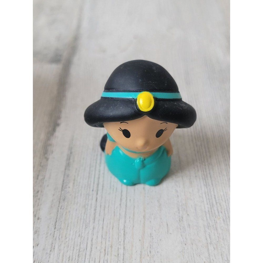 Mini finger puppet Jasmine Aladdin Disney Pixar princess toy figure